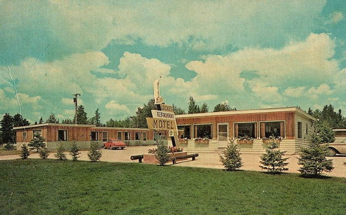 Lockes Motel & Restaurant (Seney Country Inn) - Old Postcard (newer photo)